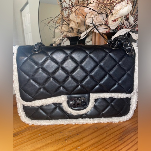 Gilda Paris quilted fur baguette - Picture 2 of 7